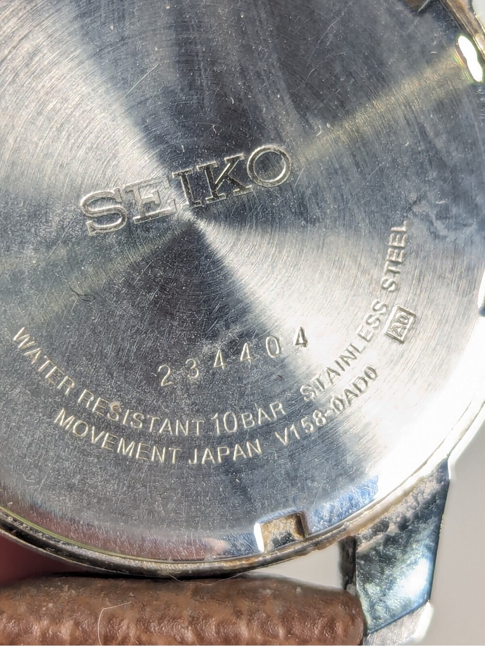 Seiko Solar 100M Men’s Wrist Watch 38MM Day/Date Blue Dial V158-0AD0 Glows Works - Picture 10 of 13